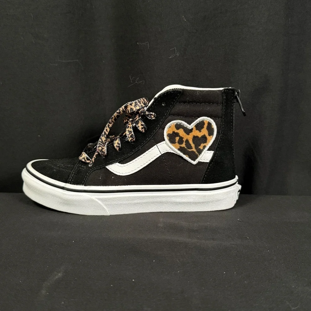 Vans Sk8-Hi Leopard Heart High Top Zip Sneakers Suede Black Youth 1.5 721356